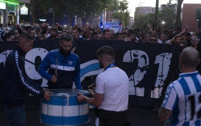 Kalejira de la afición albiazul en Burgos