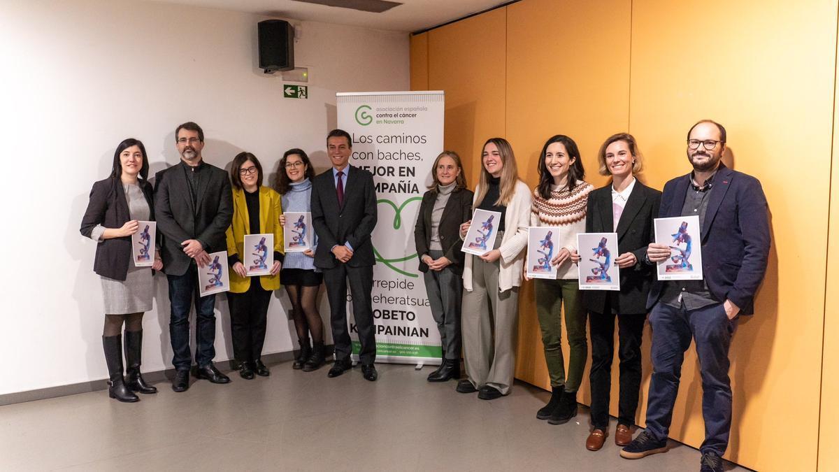 Entrega de ayudas de la Asociación Española contra el Cáncer en Navarra en un acto celebrado en Civican