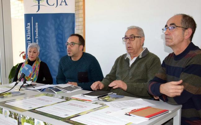 Nekane San Román, Joseba Arregui, Patxi Goikoetxea y Javier Casteig en la presentación de la campaña. Nekane San Román, Joseba Arregui, Patxi Goikoetxea y Javier Casteig en la presentación de la campaña.