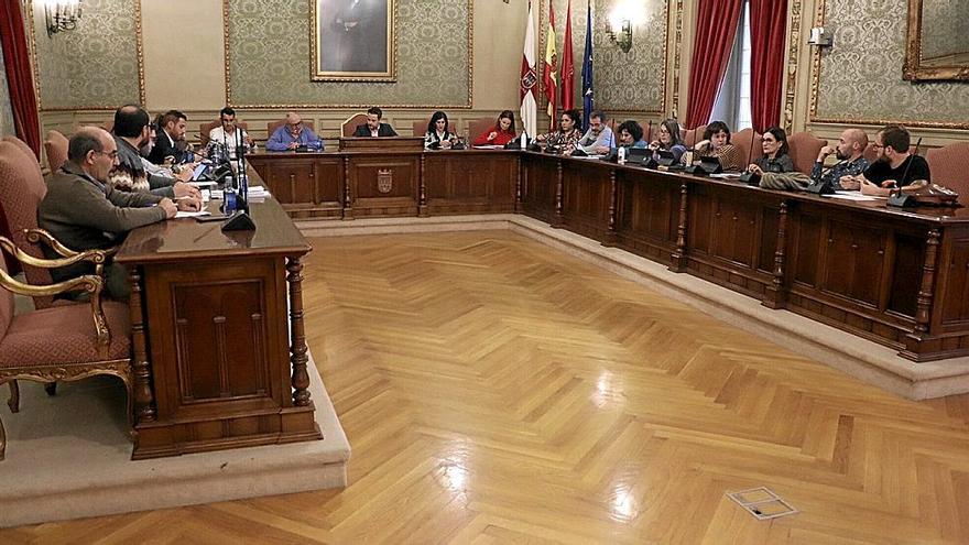 Imagen del salón de plenos del Ayuntamiento de Tudela en una sesión anterior.