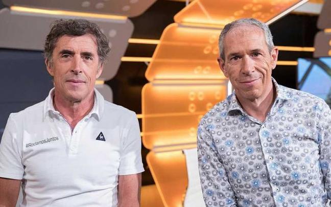 Pedro Delgado y Carlos de Andr&eacute;s, comentaristas del Tour de Francia en TVE.