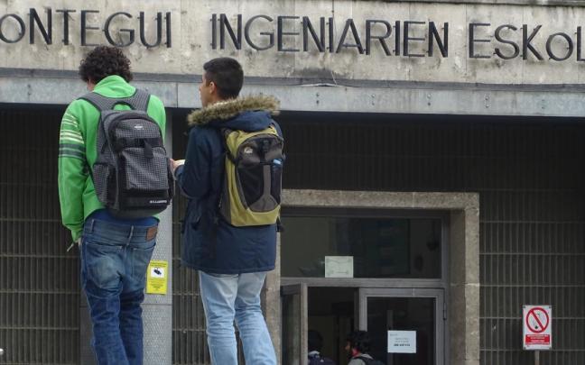 El abandono de la carrera llega al 13% de los estudiantes universitarios en el Estado.