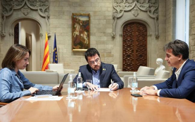 Aragonès, reunido con su equipo este domingo. Aragonès, reunido con su equipo este domingo.