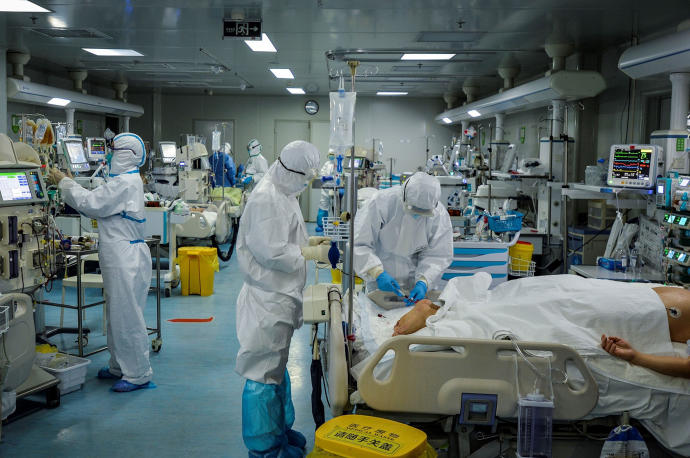 Pacientes con coronavirus en un hospital de China.