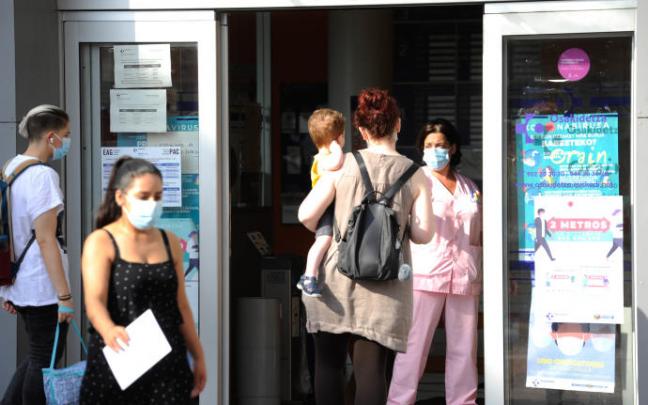 Osakidetza admite que la situación de la atención primaria es aún "compleja" Osakidetza admite que la situación de la atención primaria es aún "compleja"