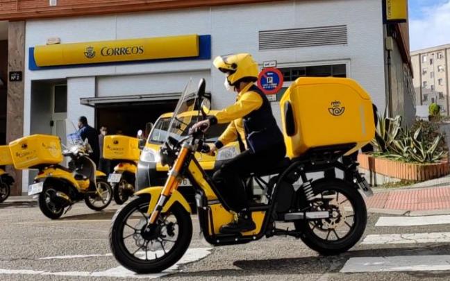 Correos activa un servicio de recogida a domicilio de paquetes para envíos Correos activa un servicio de recogida a domicilio de paquetes para envíos