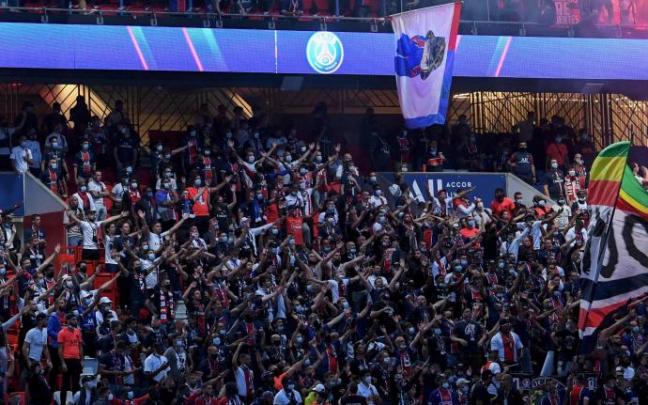 La UEFA abre la puerta al público visitante en las competiciones europeas