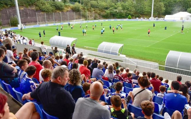 Los realzales acudieron al entrenamiento de los de Imanol Alguacil el pasado Lunes