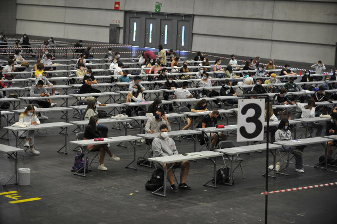 Estudiantes, en la prueba de acceso a la Universidad del año pasado.