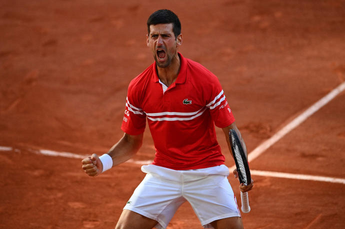 Djokovic podrá participar en la próxima edición de Roland Garros pese a no estar vacunado.