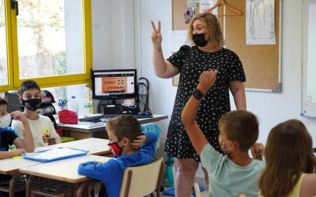 Alumnos en un aula. Alumnos en un aula.