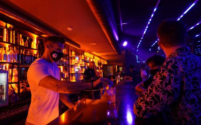 El LABI valorará si mantiene el cierre del ocio nocturno a la una de la madrugada.