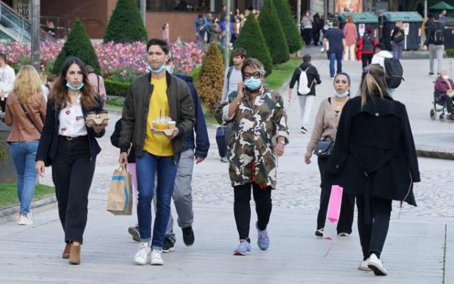 Euskadi suma 2.576 nuevos positivos la última semana y acrecienta el temor a una sexta ola