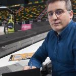 Rafa Pueyo, en el pabell&oacute;n deportivo de Miribilla.