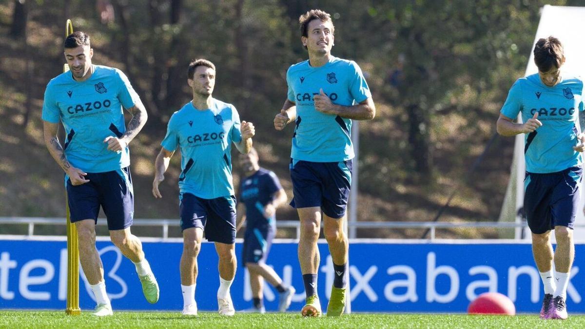 Mikel Oyarzabal, en un entrenamiento en Zubieta.