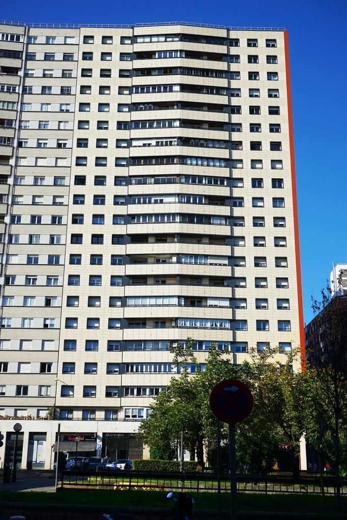 Rehabilitación con fachada ventilada en Bilbao