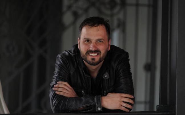 El escritor Kirmen Uribe, en una imagen de archivo. El escritor Kirmen Uribe, en una imagen de archivo.