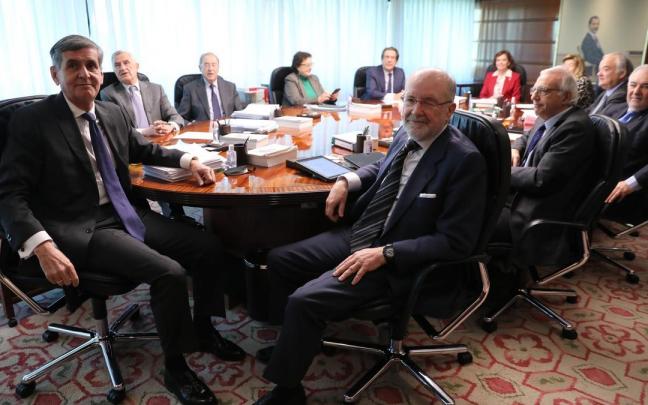 Los miembros del Tribunal Constitucional, en un pleno de 2021.