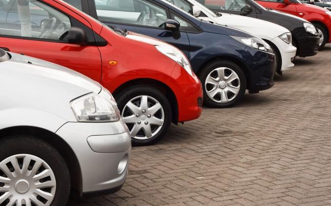 La edad media de los coches en el Estado es de 13,6 años. La edad media de los coches en el Estado es de 13,6 años.