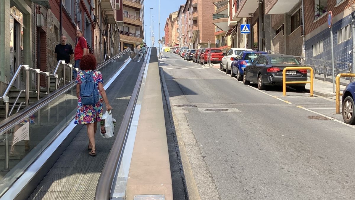 Imagen actual de la rampa junto al Ayuntamiento.