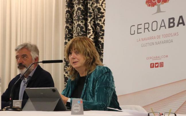 Koldo Martínez y Ana Ollo, ayer en la charla.