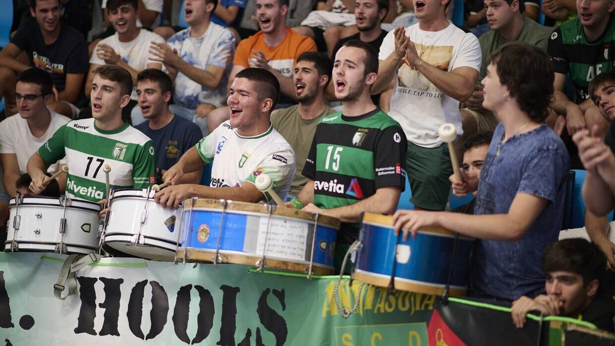 Los 'HA Hool' ya han anunciado su apoyo incondicional durante el partido.