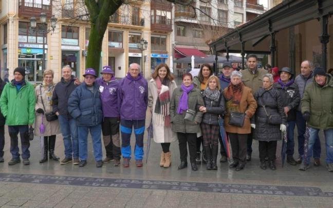 Homenaje a la Plataforma de Pensionistas de Santurtzi Homenaje a la Plataforma de Pensionistas de Santurtzi