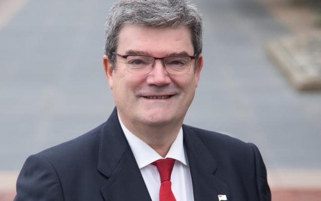 Juan Mari, reelegido por tercera vez consecutiva como candidato jeltzale a la Alcaldía de Bilbao Juan Mari, reelegido por tercera vez consecutiva como candidato jeltzale a la Alcaldía de Bilbao