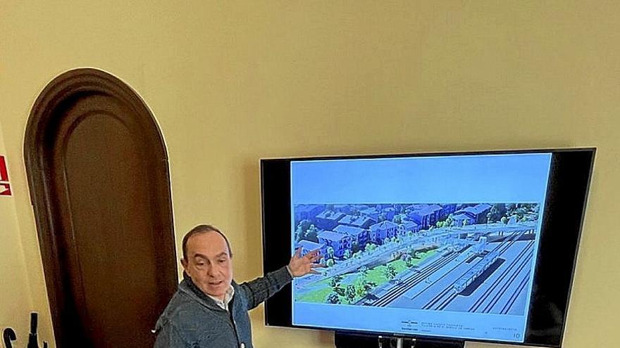 El delegado de Urbanismo presentó ayer el proyecto. | FOTO: N.G.