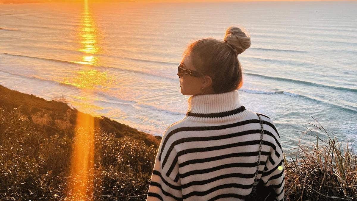 Oihane Egea disfrutando de una de las costas de Euskadi