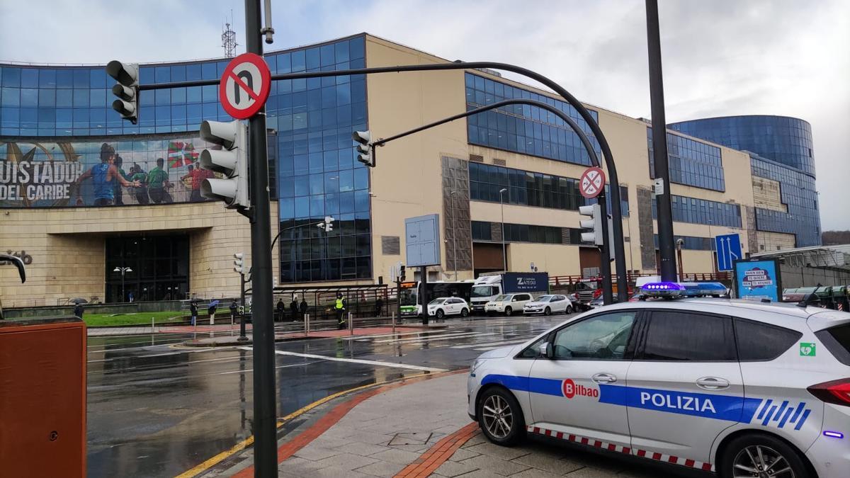 Avería en los semáforos de la entrada a Bilbao por San Mamés