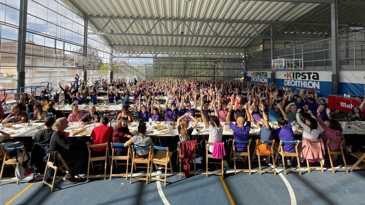 Gran comida popular en el Día del Deporte Solidario en Berriozar