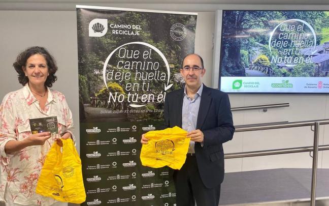 La consejera Gómez y Fernando Blázquez (Ecoembes), durante la presentación de la iniciativa en junio de 2022. La consejera Gómez y Fernando Blázquez (Ecoembes), durante la presentación de la iniciativa en junio de 2022.