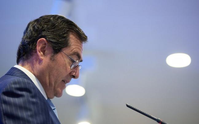 El presidente de CEOE, Antonio Garamendi, interviene en un encuentro empresarial de la CEOE. El presidente de CEOE, Antonio Garamendi, interviene en un encuentro empresarial de la CEOE.