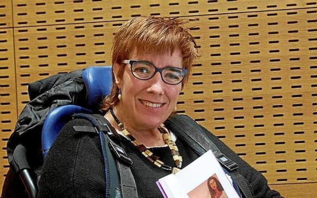Mar&iacute;a Blasco Gamarra, present&oacute; su libro en Civican. | FOTO: I&Ntilde;AKI PORTO