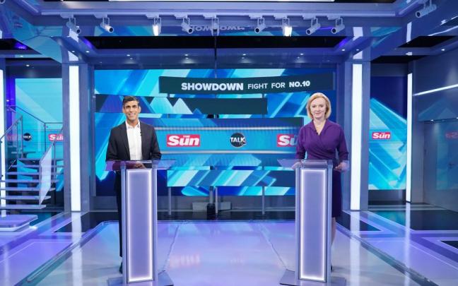 Los candidatos Rishi Sunak y Lizz Truss en el segundo debate. Los candidatos Rishi Sunak y Lizz Truss en el segundo debate.