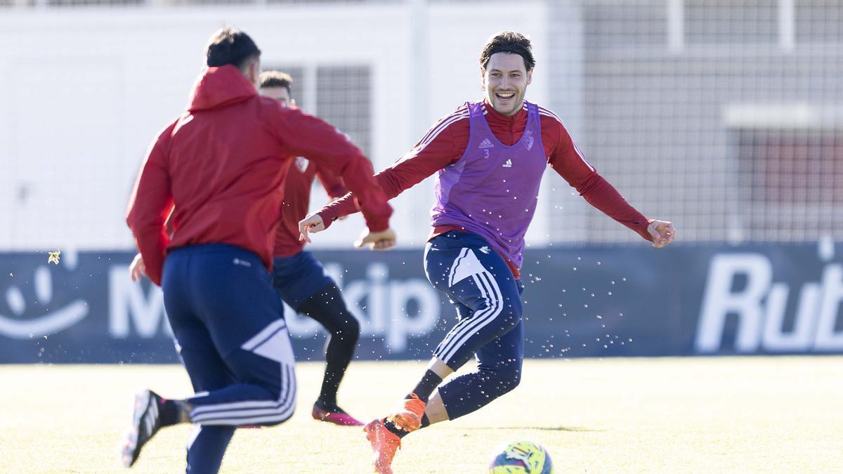 Juan Cruz, sonriente durante una acción del entrenamiento.