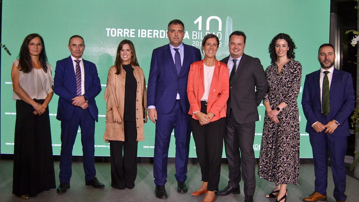 Torre Iberdrola celebra una década de vida con un cóctel de altura gastronómica mayúscula