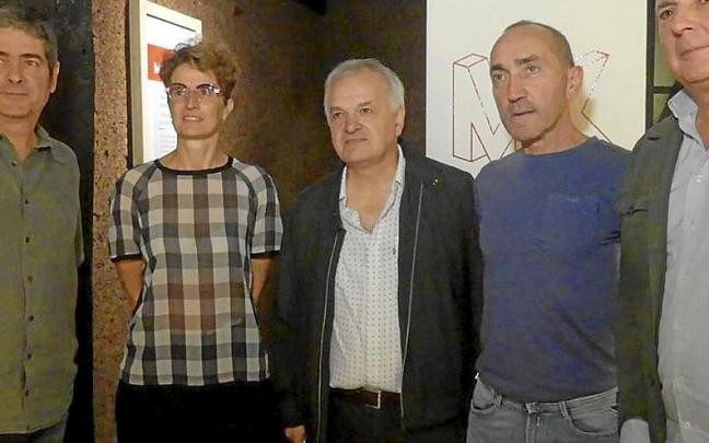 Presentación de la nueva pieza en el Museo. | FOTO: MUSEO ZUMALAKARREGI