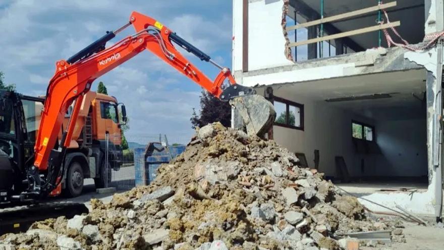Obras en el gimnasio de Zabaloetxe.
