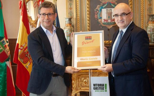 Entrega del galardón este lunes.