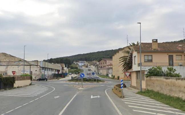 Carretera N-121 a su paso por Caparroso.