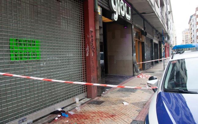 En imágenes: Un varón en estado crítico tras una pelea en la discoteca Glow de Vitoria En imágenes: Un varón en estado crítico tras una pelea en la discoteca Glow de Vitoria