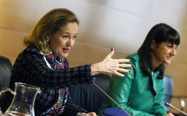 Calviño se reúne con empresarios para avanzar en la ejecución del PERTE Chip. Calviño se reúne con empresarios para avanzar en la ejecución del PERTE Chip.