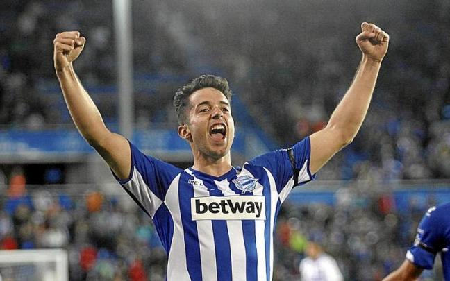 Jony celebra un gol como albiazul. Jony celebra un gol como albiazul.