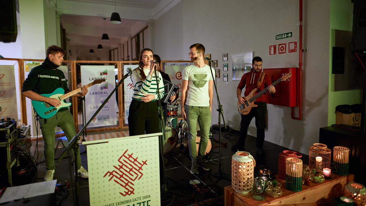 Entrega de galardones de la tercera edición de los premios Hasi Gazte – Joven Economía Social