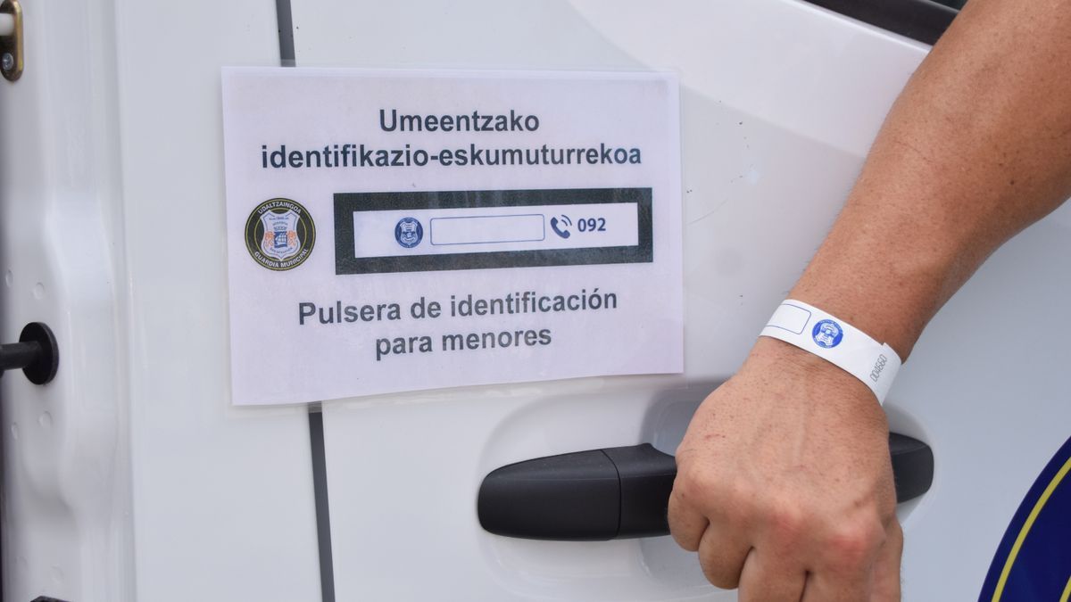 Pulseras identificativas que repartirá la Guardia Municipal durante la Semana Grande