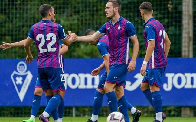 Jon Bautista volvi&oacute; a marcar para el Eibar ante el UD Logro&ntilde;&eacute;s.