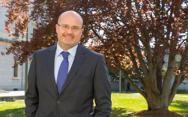 Javier Nanclares, profesor de Derecho Civil