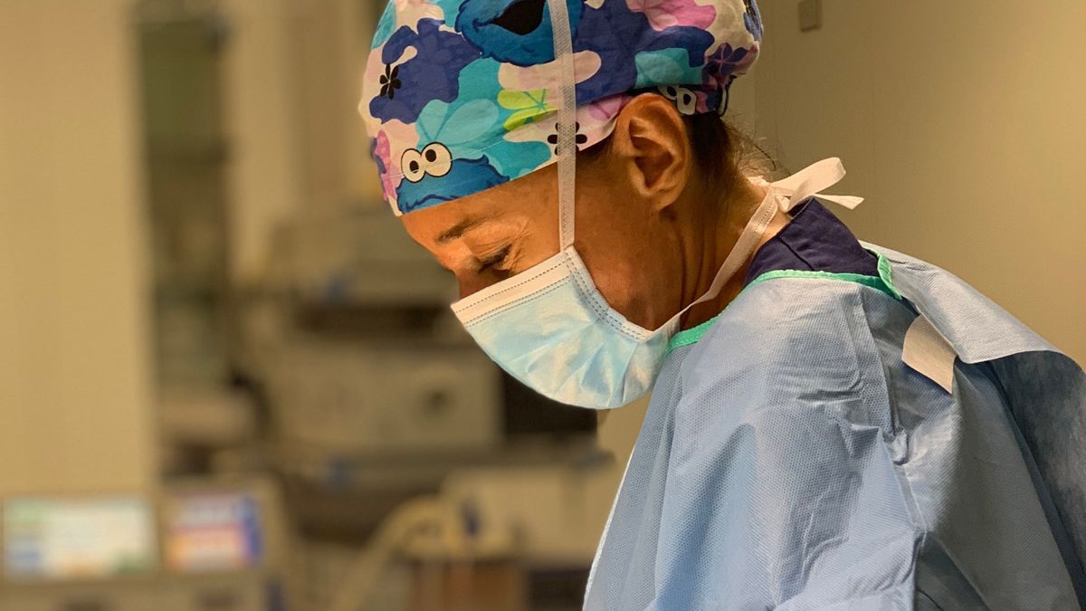 La doctora Cristina Brasó, cirujana plástica y estética del Hospital General de Catalunya, un auténtico referente en España.